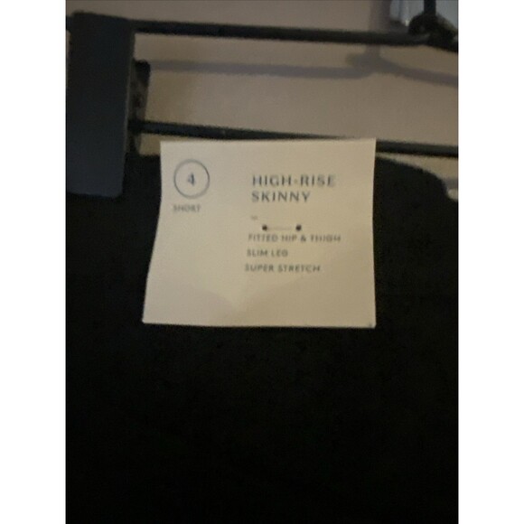 Women's High-Rise Skinny Jeans - Universal Thread Black Wash 4 Short Ankle - Picture 4 of 7